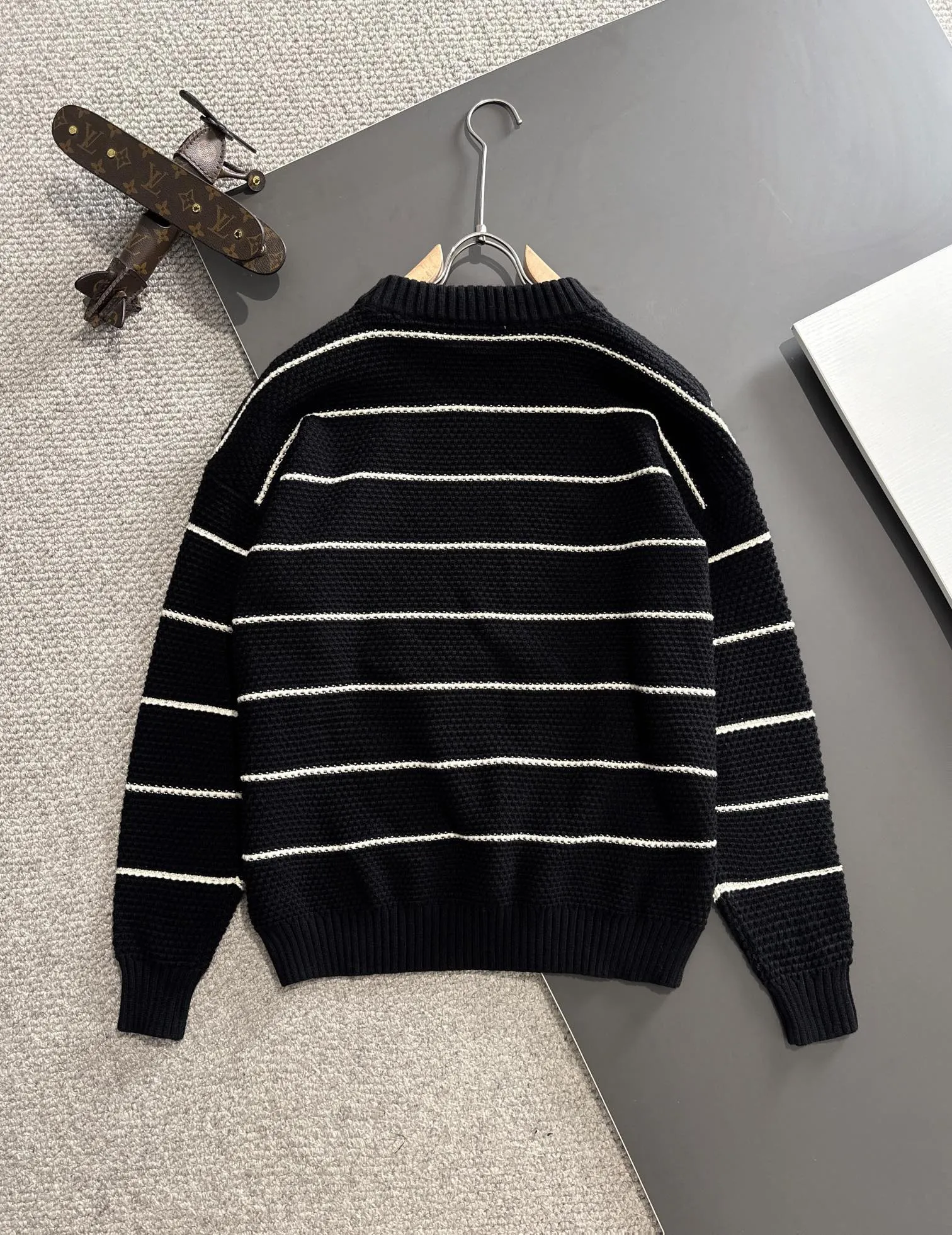 2024 New Arrival ， Hot Sale！ . . ，logo ， ！ . . . ！ ！Sizes：M-3XL